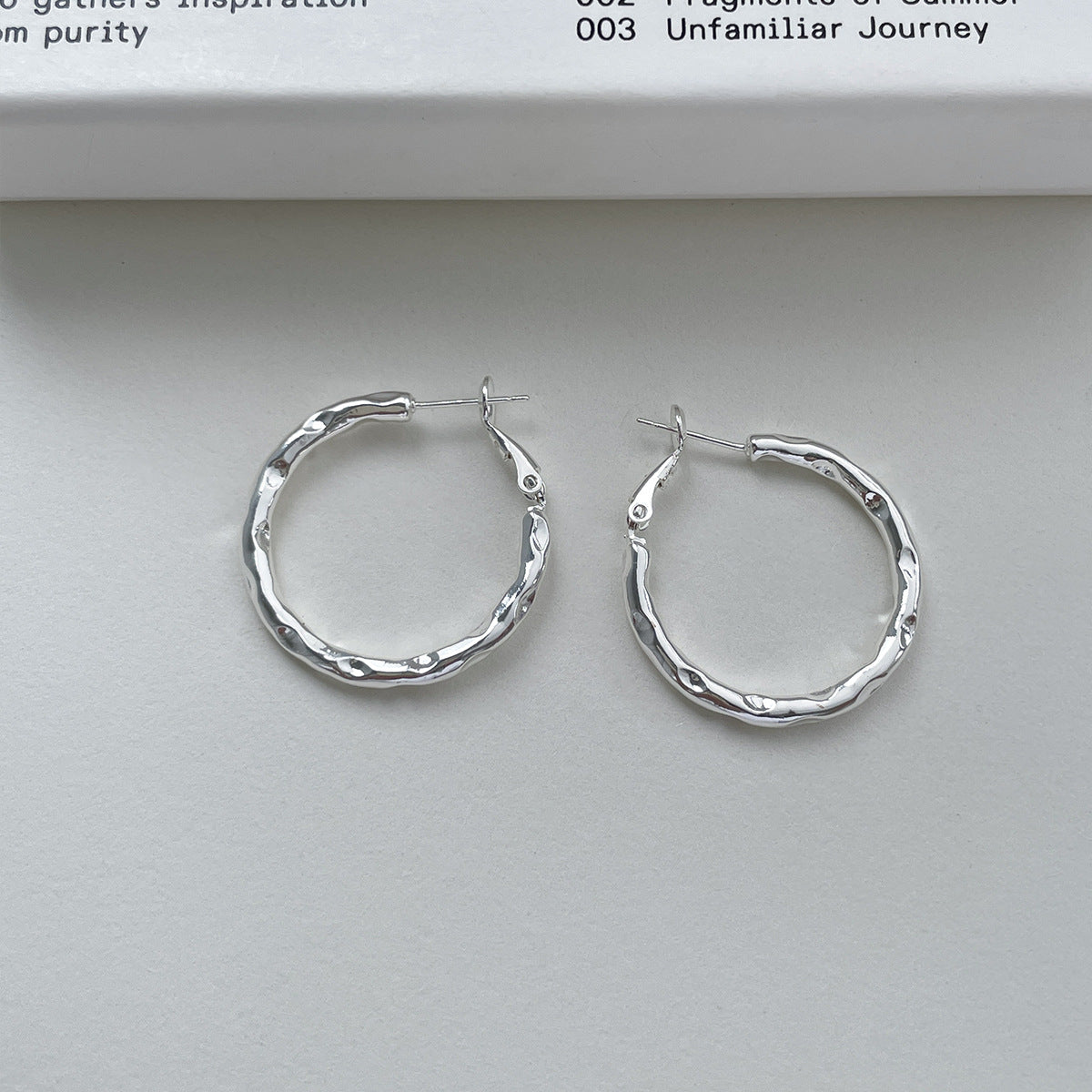 925 Silver Needle Minimalist Plain Hoop Irregular Earrings Light Luxury High-End Niche Earrings Exquisite Versatile Everyday Earrings