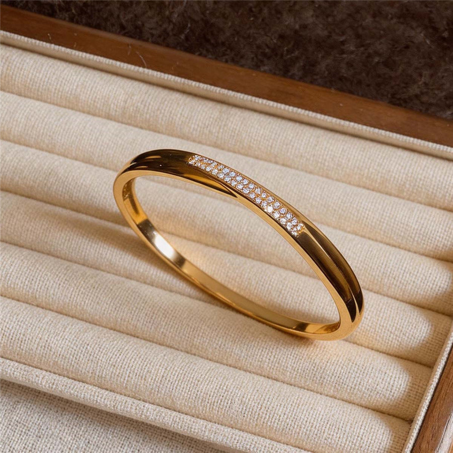 Stainless Steel Full Paved Zircon Clasp Bangle For Women, 18K Gold Plated, INS European American Trendy Versatile Light Luxury Personality Bracelet