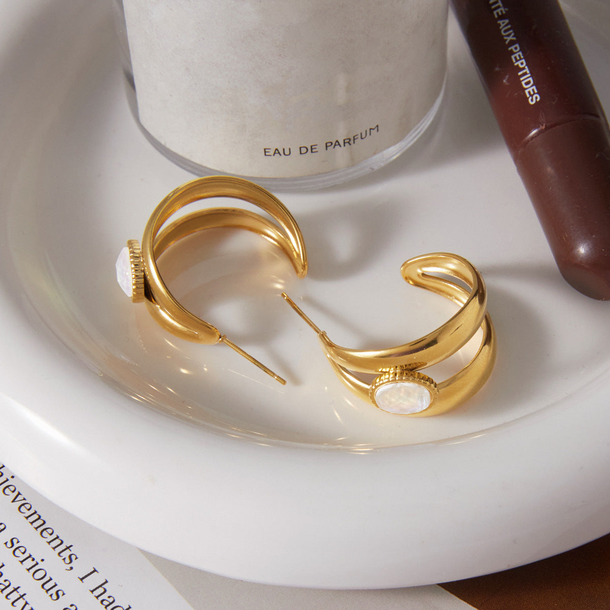 Double Curve Resin Huggie Earrings