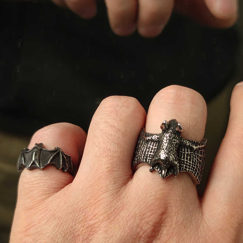Diablo In Europe And America Makes Old Bat-shaped Rings