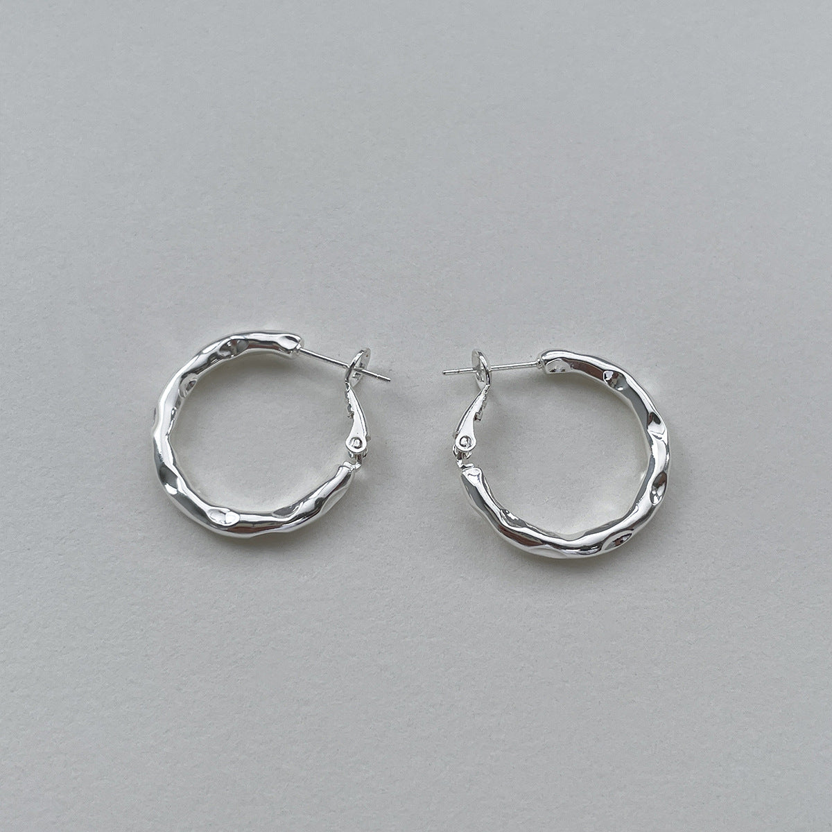 925 Silver Needle Minimalist Plain Hoop Irregular Earrings Light Luxury High-End Niche Earrings Exquisite Versatile Everyday Earrings