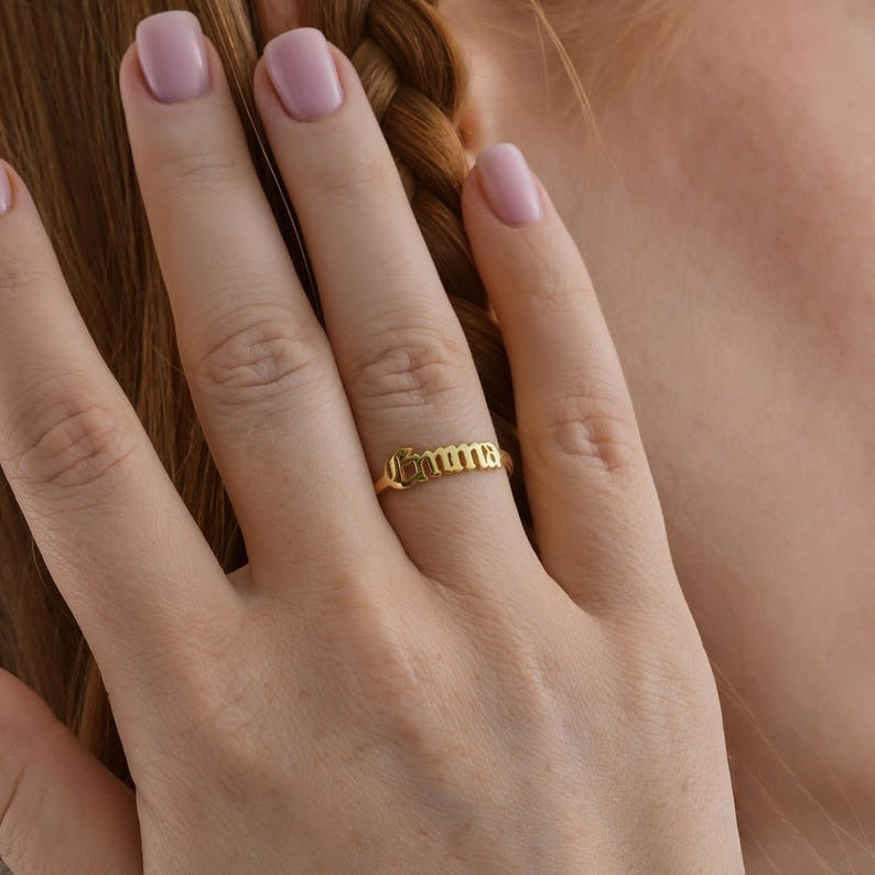 Customized Smooth Name Engraving Ring