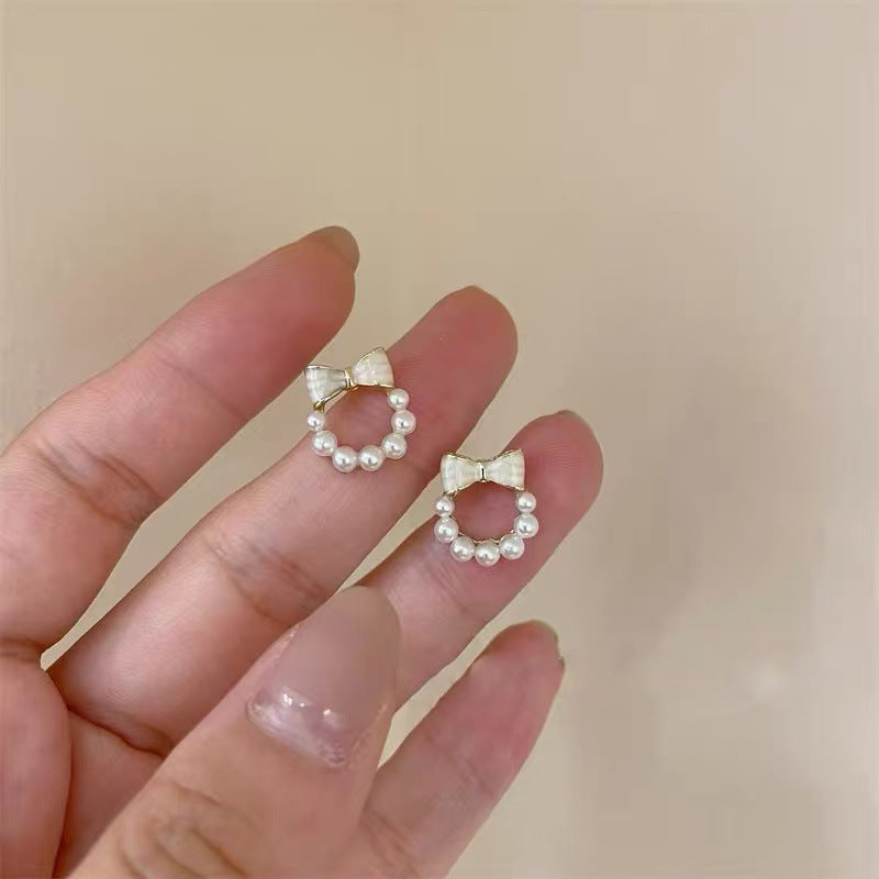 925 Silver Needle Internet Celebrity Same Style Gold Earrings Women's Light Luxury High-end Elegant All-match Earrings Retro New Earrings