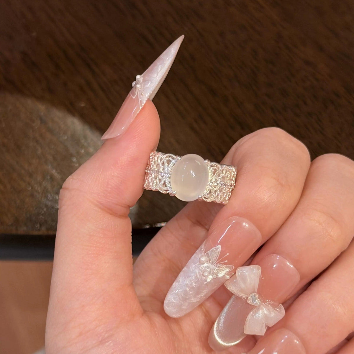 Exquisite Lace Texture Ring For Women, Light Luxury Style Hollow Open Band, Trendy Ins Index Finger Ring