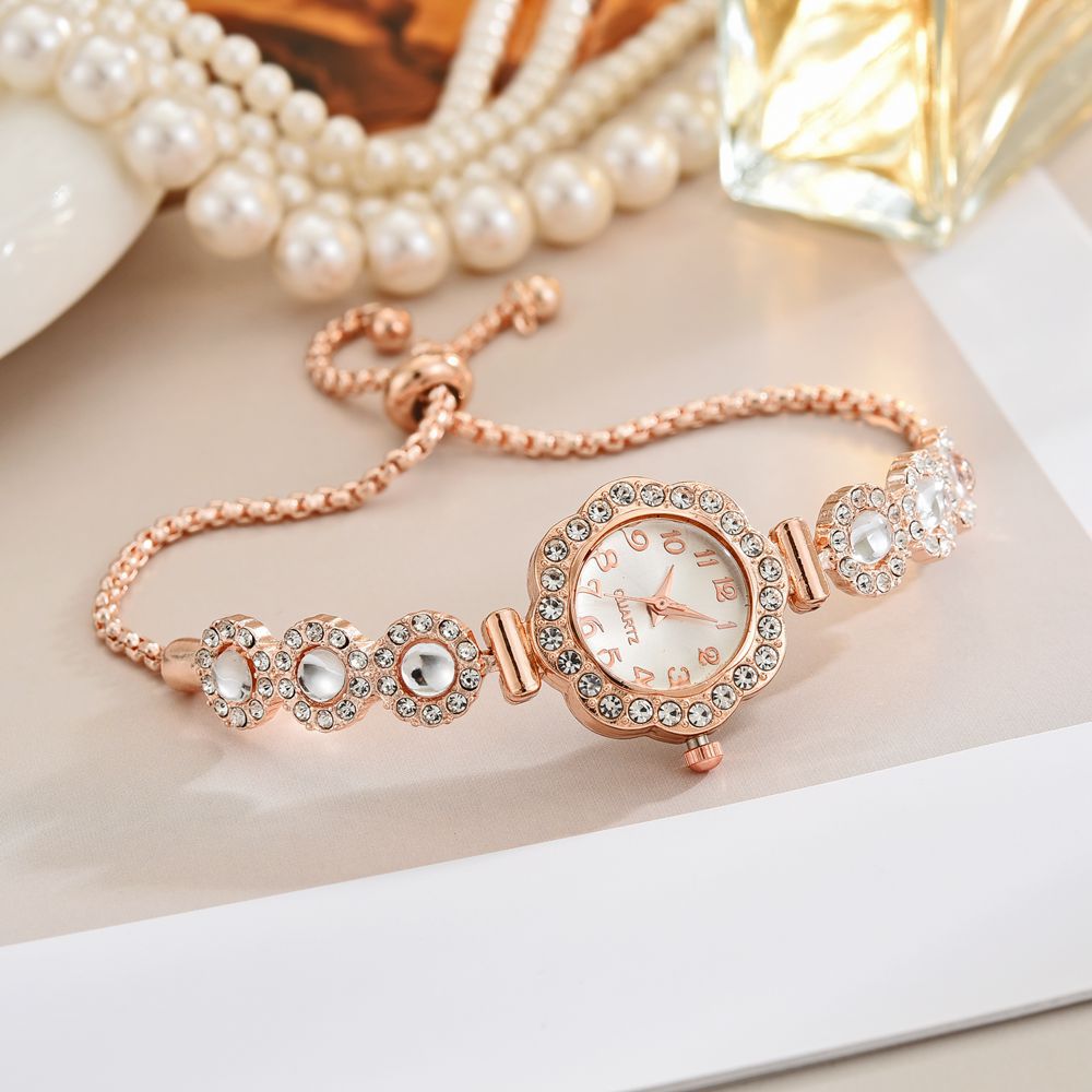Free Pull-out Bracelet Women's Watch Fashion Color Diamond
