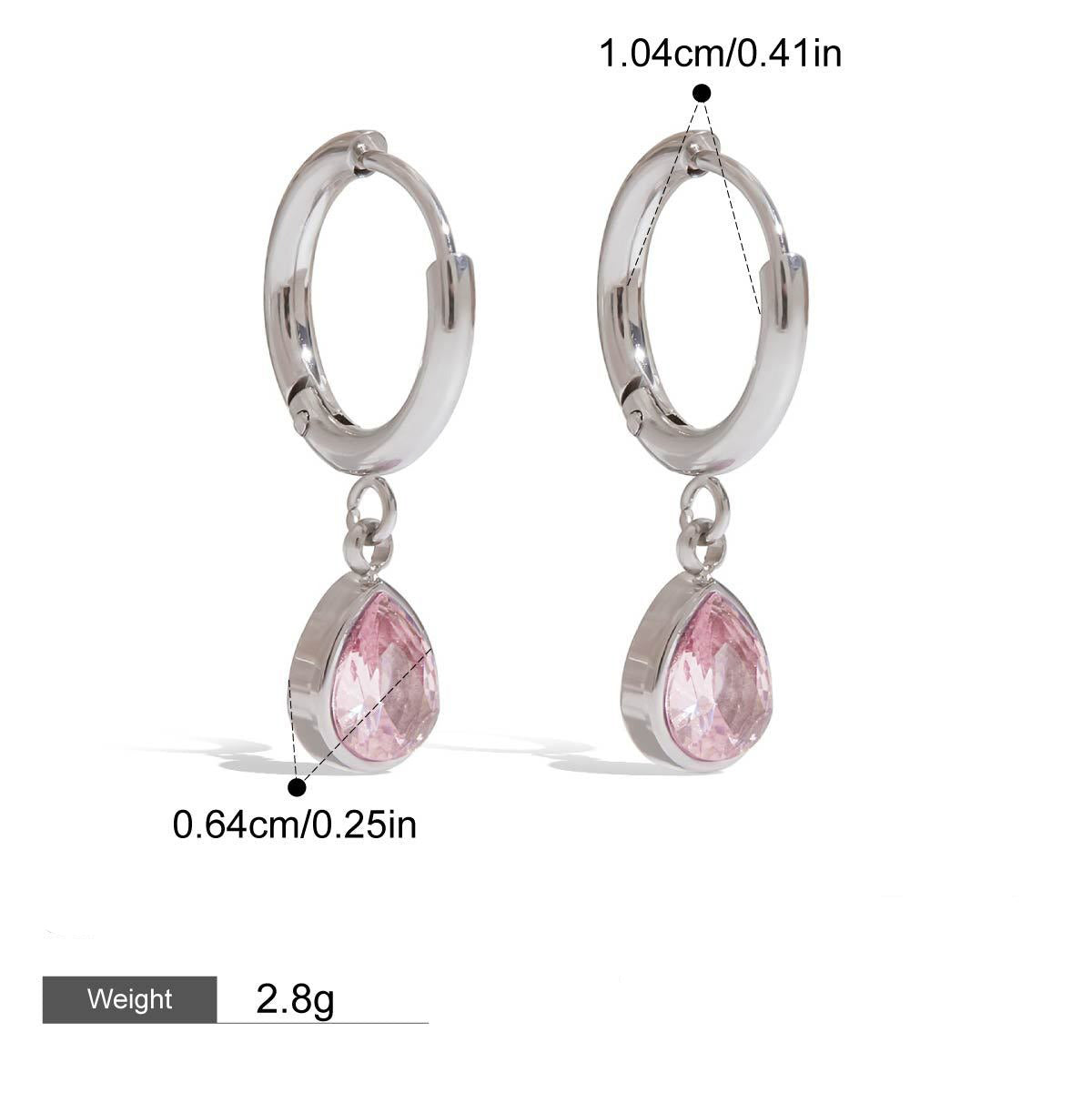 Heart-shaped earrings inlaid with gemstones, exquisite and dazzling