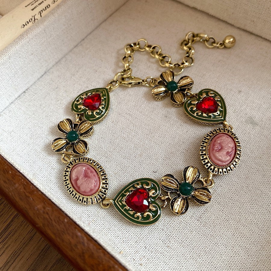 Second-Hand Vintage Jewelry With Diamond-Encrusted Flowers And Heart Necklaces, Retro Elegant Clavicle Chains, Light Luxury And High-End Necklaces