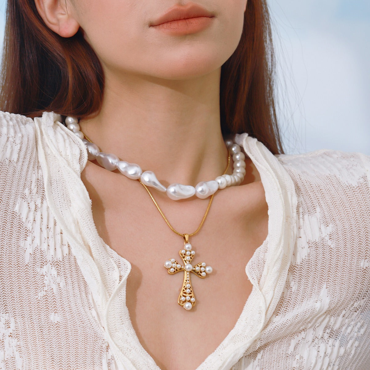 18K gold cross inlaid pearl design exquisite noble necklace