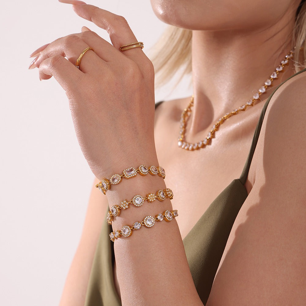 18K gold geometric diamond design exquisite dazzling bracelet