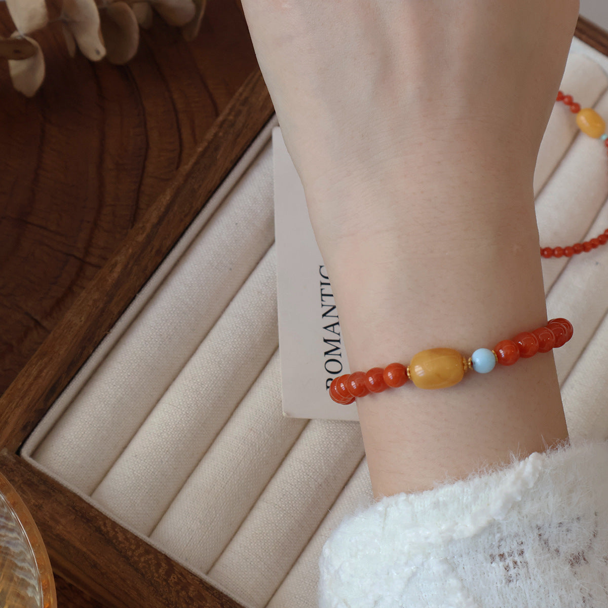 Female Natural South Red Agate Bracelet