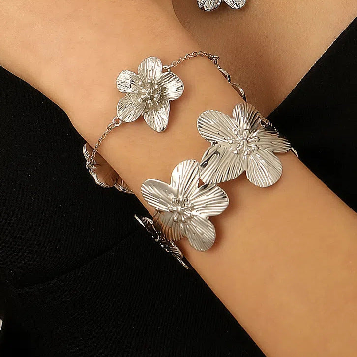 European And American Cross-Border Jewelry Pleated Texture Design Flower Earrings Necklace Bracelet Anklet Ring Bracelet Set For Women