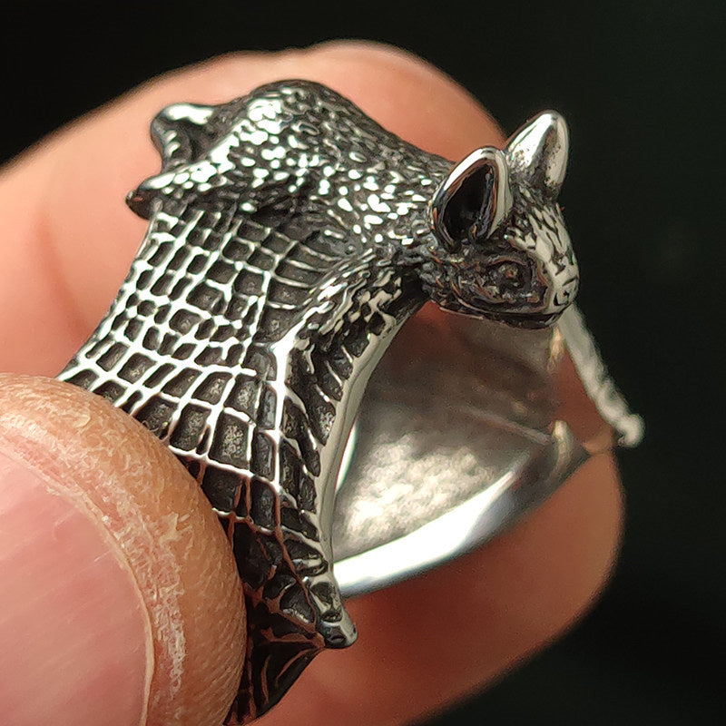 Diablo In Europe And America Makes Old Bat-shaped Rings