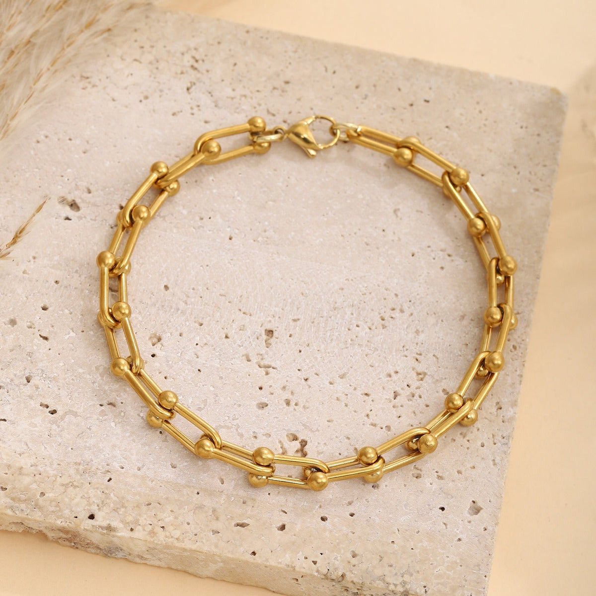 18k gold U-shaped horseshoe clasp bracelet necklace