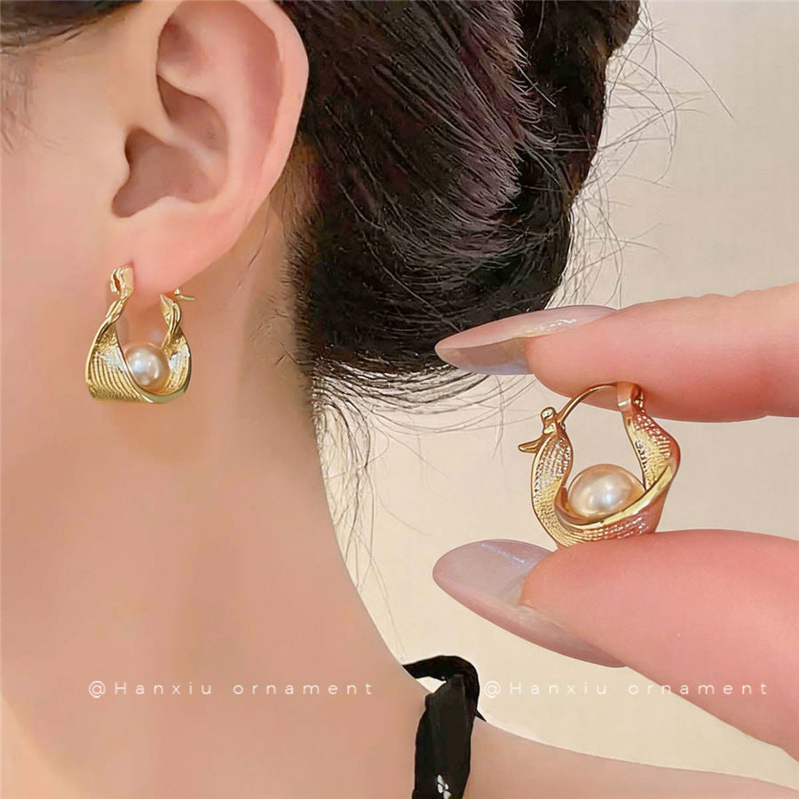 French Cream Style Pearl Silver Half Huggie Earrings For Women, Elegant Delicate Style Geometric Circle Ear Jewelry