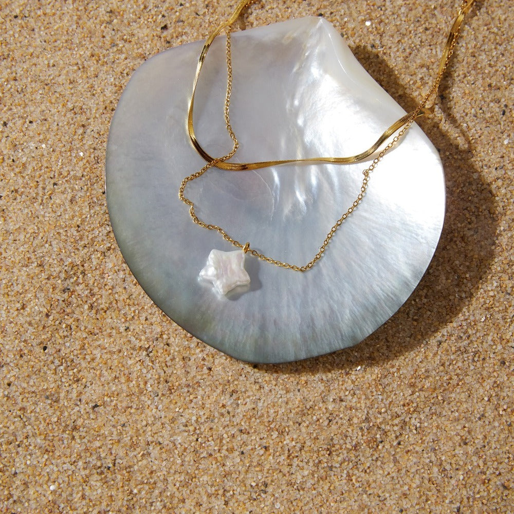 Star Pearl Pendant Necklace