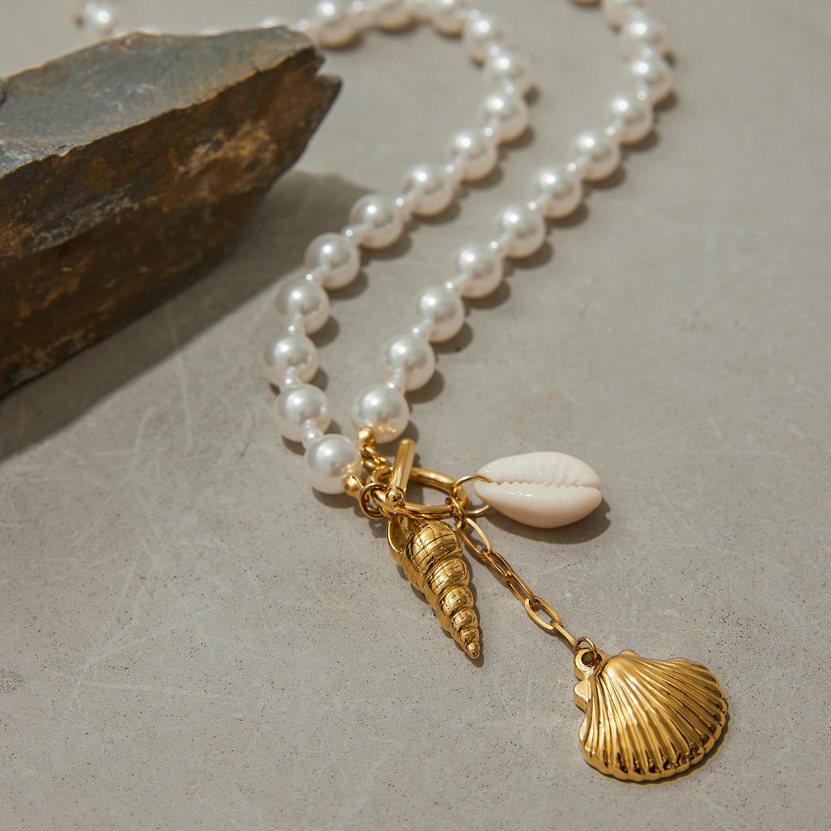 18K gold shell with conch design exquisite high-end necklace