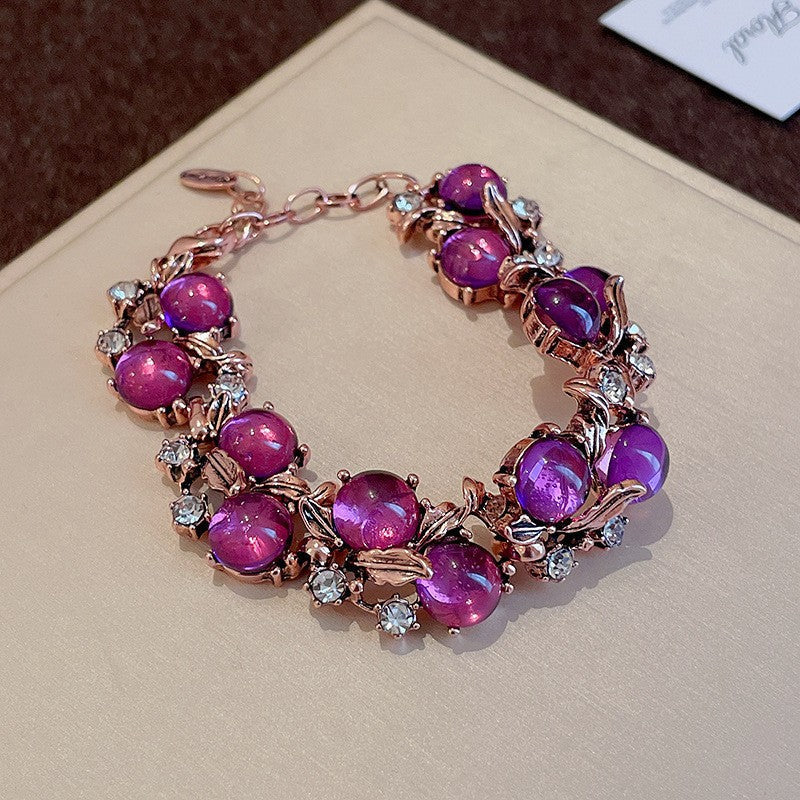 Second-Hand Vintage Jewelry With Diamond-Encrusted Flowers And Heart Necklaces, Retro Elegant Clavicle Chains, Light Luxury And High-End Necklaces