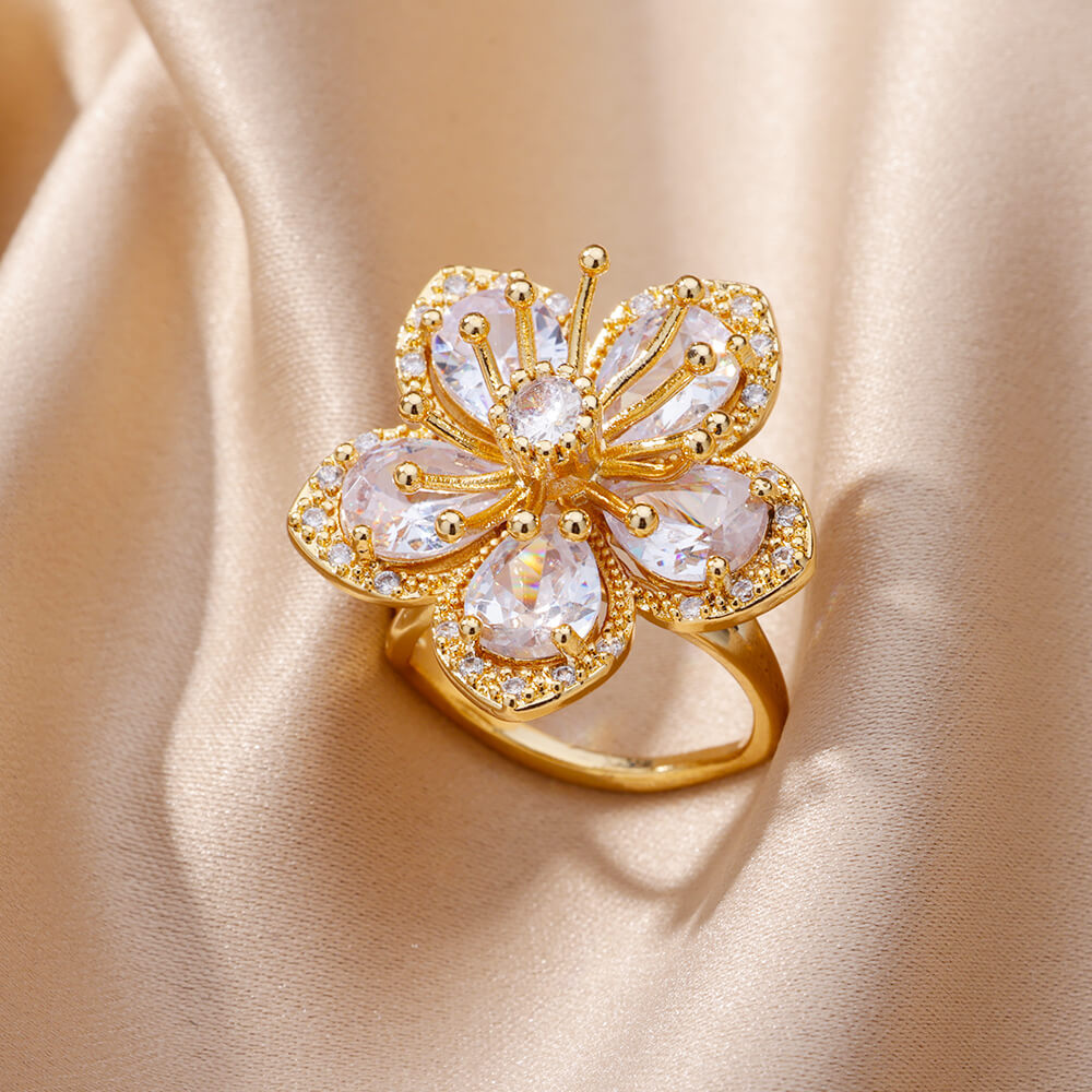 Exquisite Inlaid Zircon Flower Ring