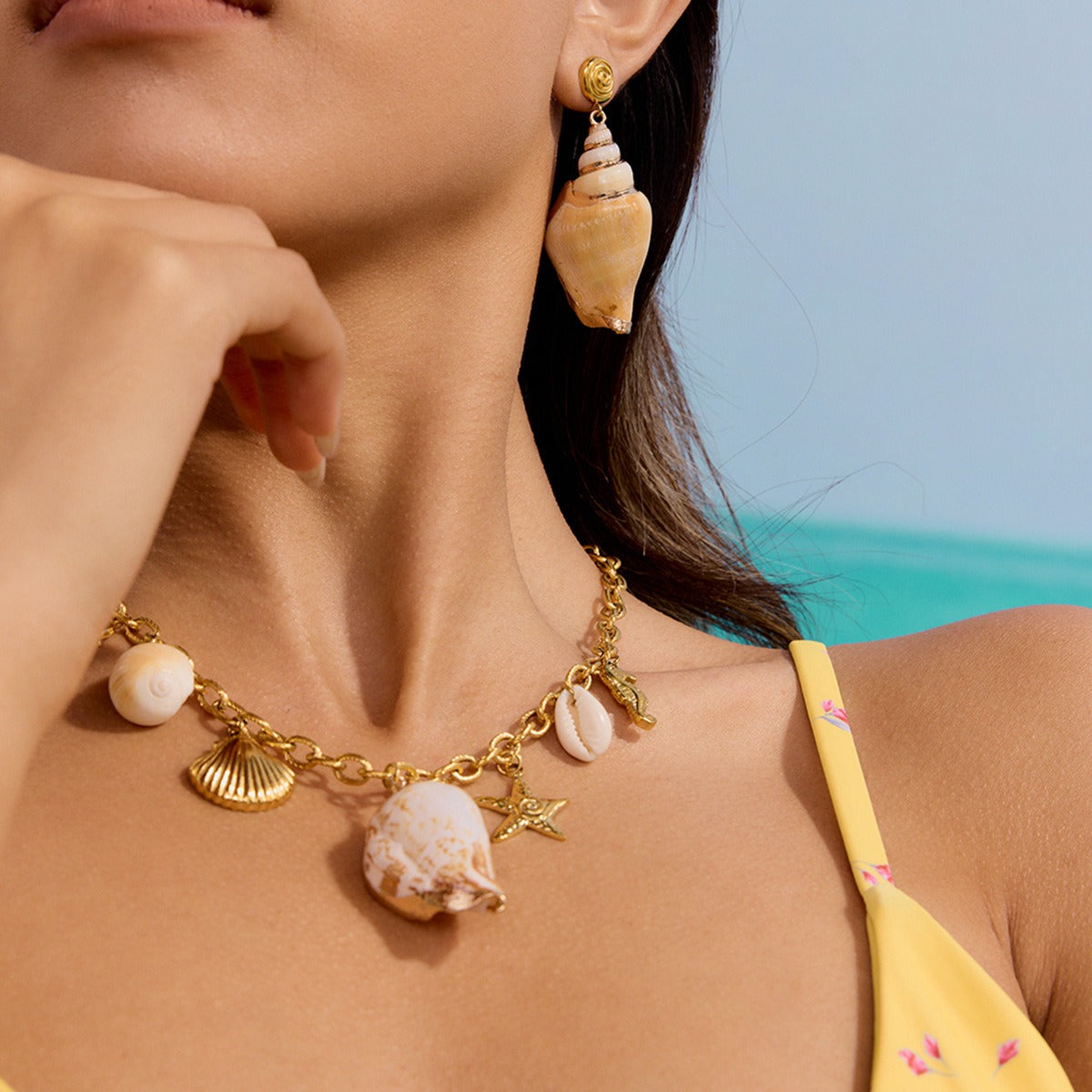 18K Gold Conch-Shaped Ocean-Style Earring and Necklace Set