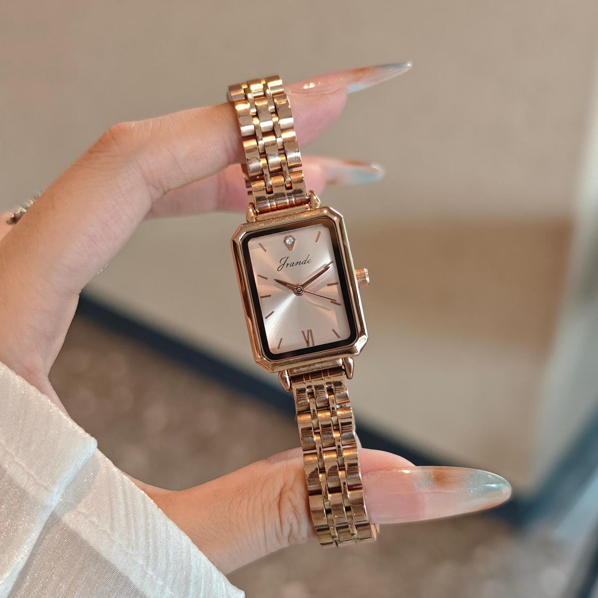 Womens French-Style Fashionable Quartz Dress Watch