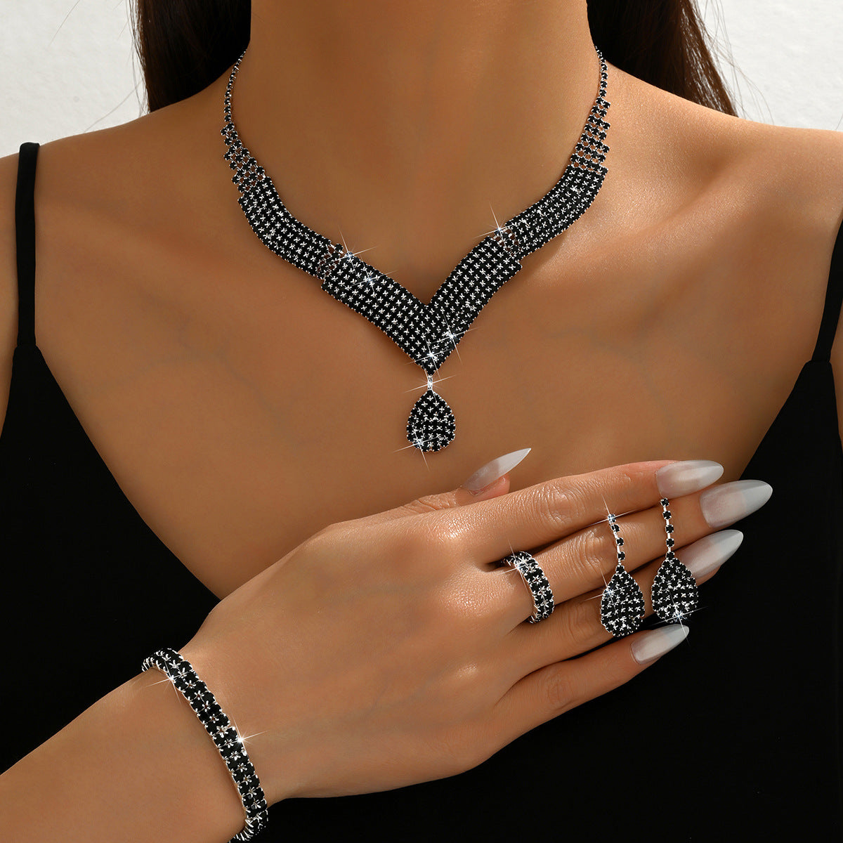 Luxury Chain European And American Wedding Jewelry Jewelry Set Bridal Wedding Supplies Necklace Earrings Bracelet Ring Head