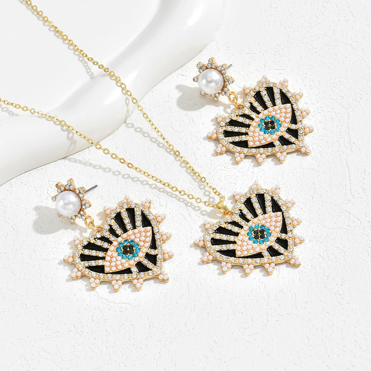 Cross-border Hot Hip-hop Retro Women's Necklace Earrings Niche Devil's Eye Diamond Design Earrings Long Chain