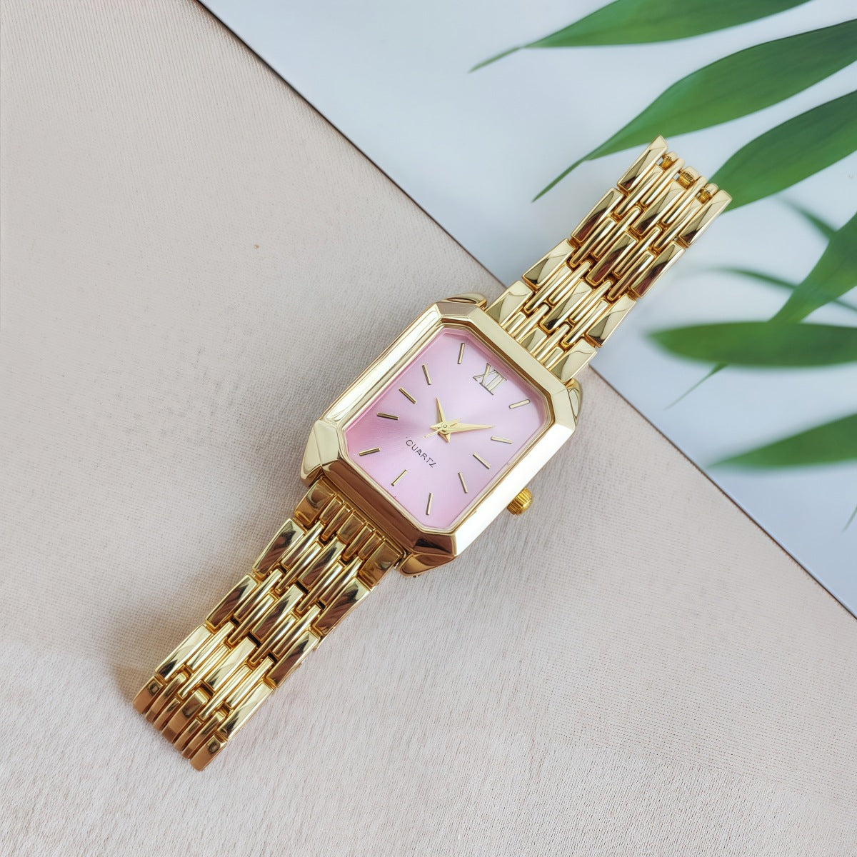 New Light Luxury Steel Band Women's Watch