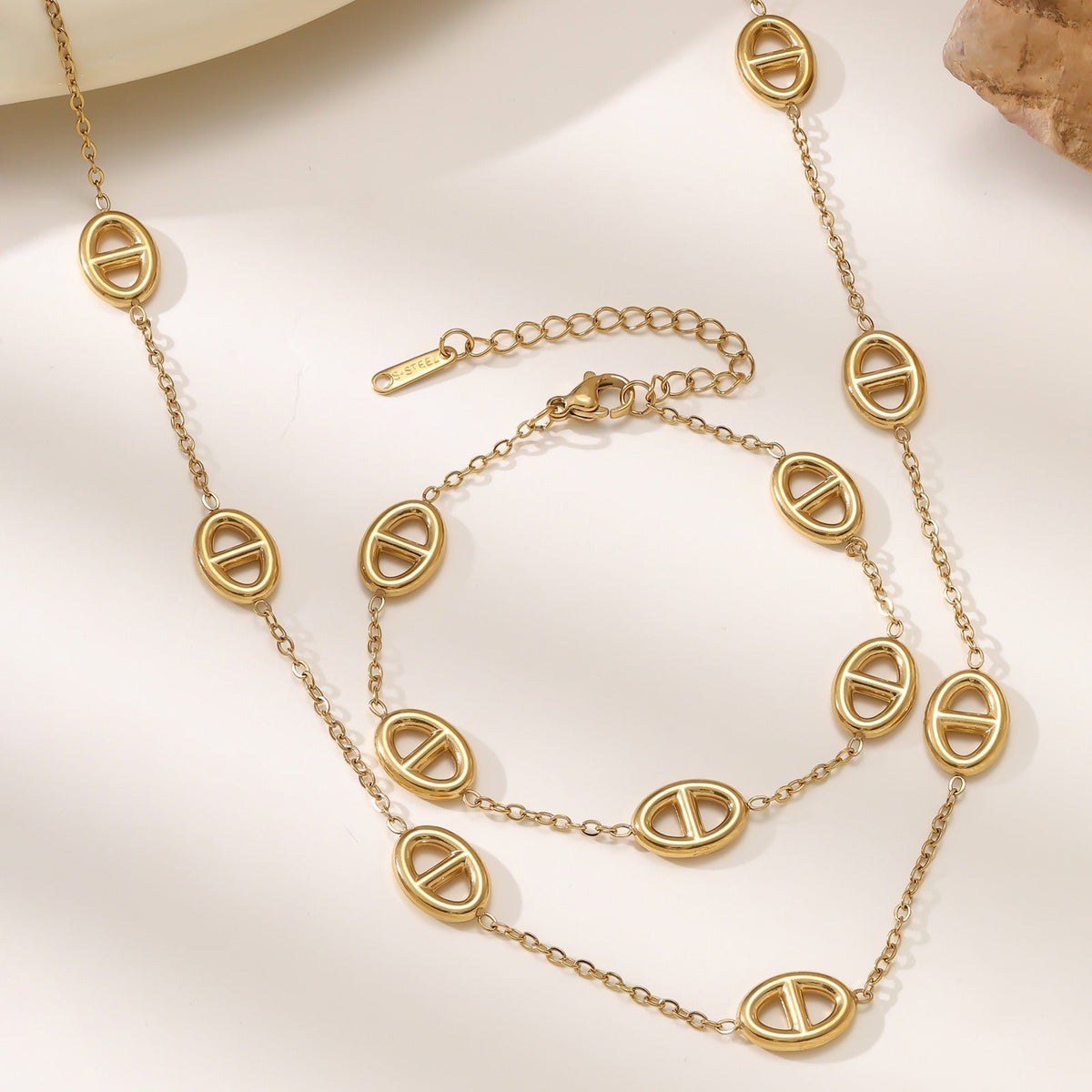 18K Gold Pig Nose Necklace and Bracelet Set
