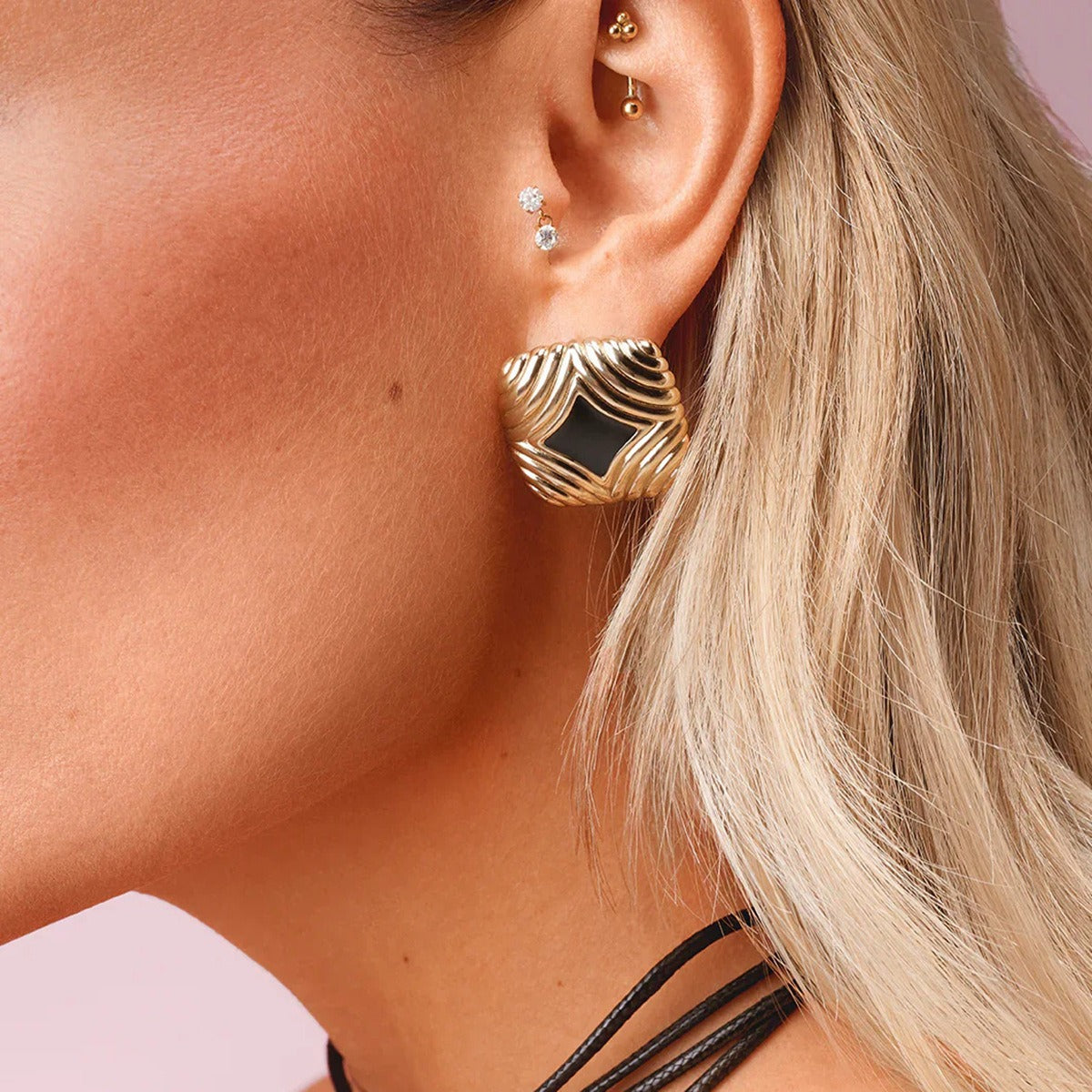 18K gold square with texture design simple and elegant earrings