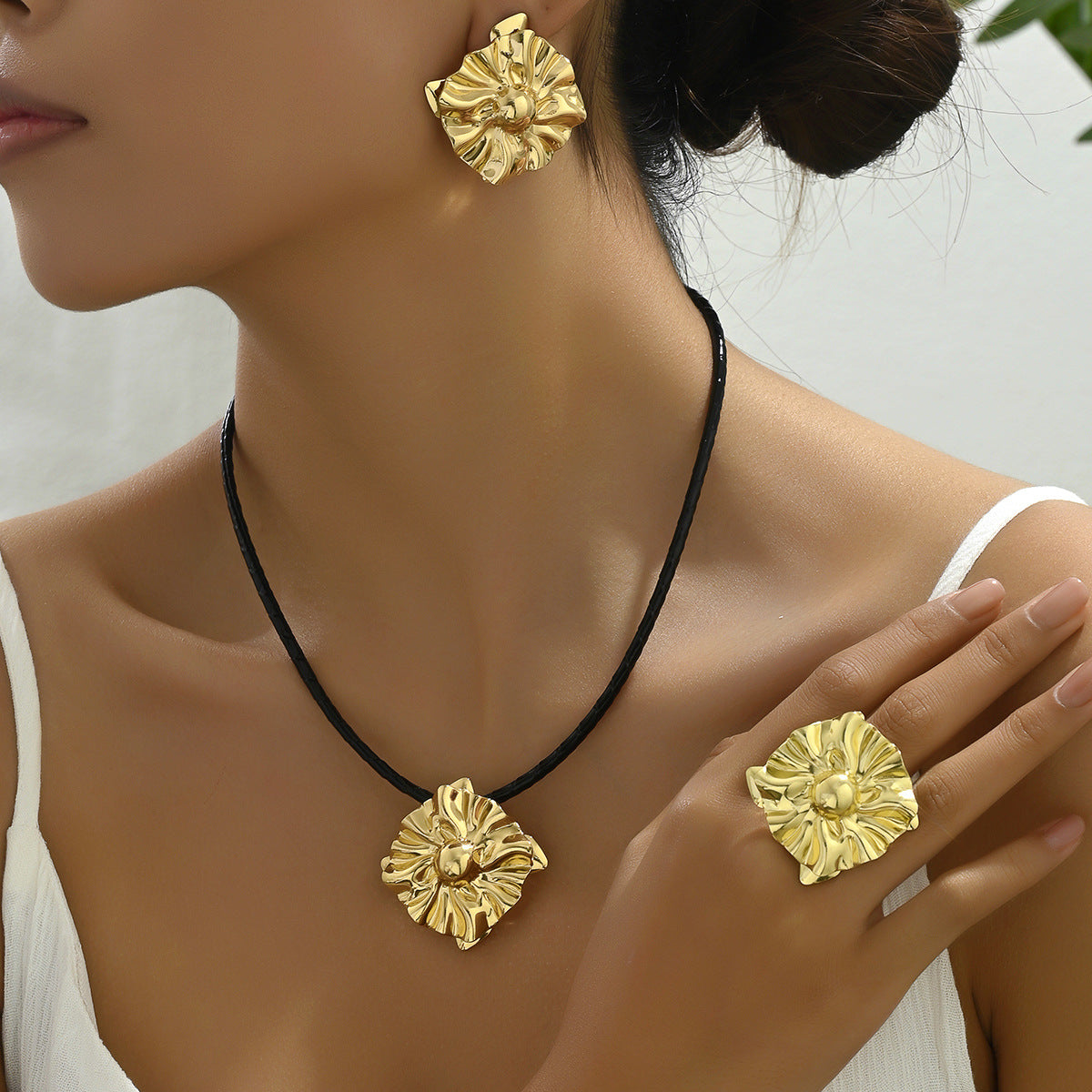 Simple Hip Hop Women's Earrings Necklace Suit Personalized Electroplated 18K Gold Ring Niche Geometric Design Jewelry Necklace