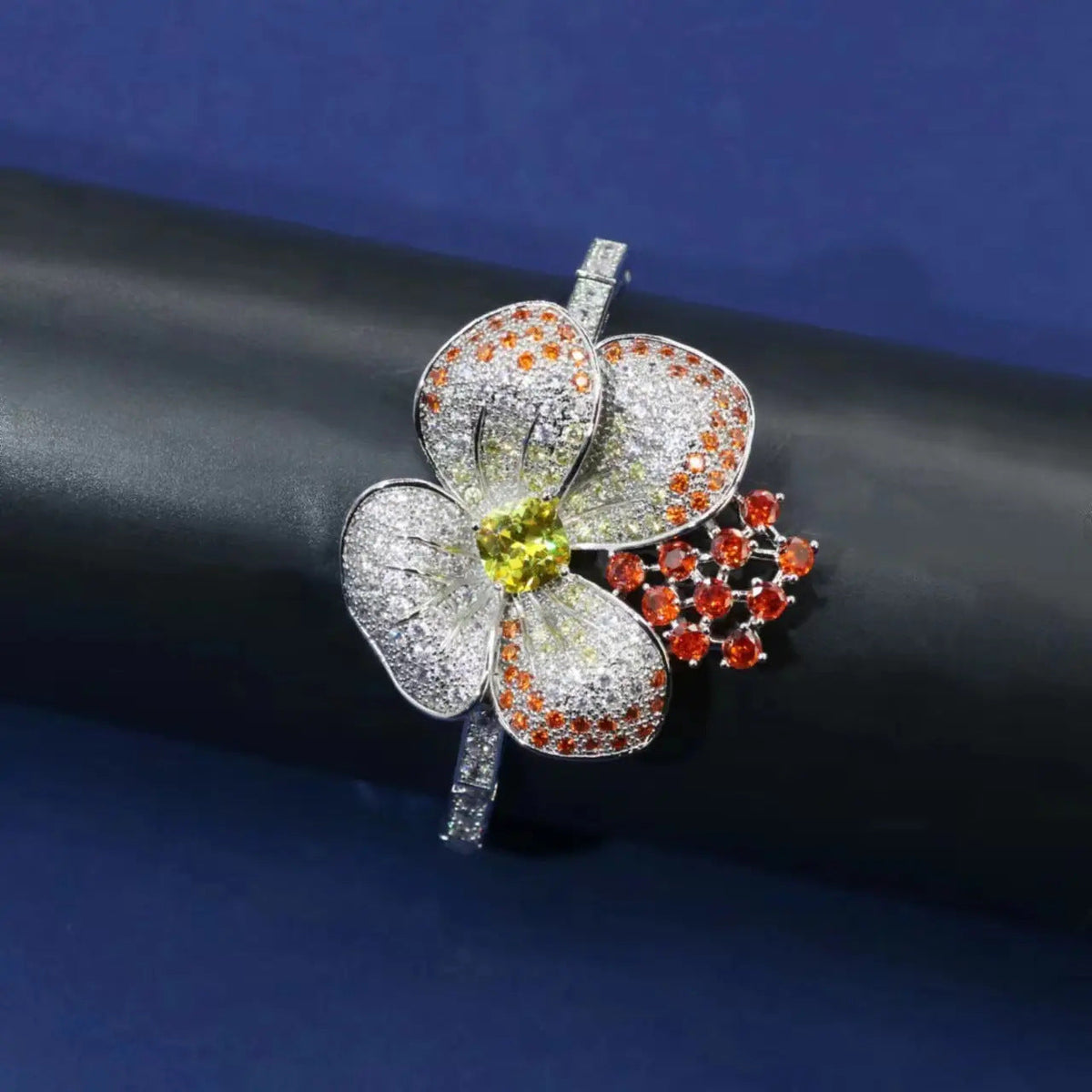 Europe And The United States Cross-border Flower Zircon Necklace Earrings Suit Senior Niche Luxury Bride Dress Accessories Wholesale