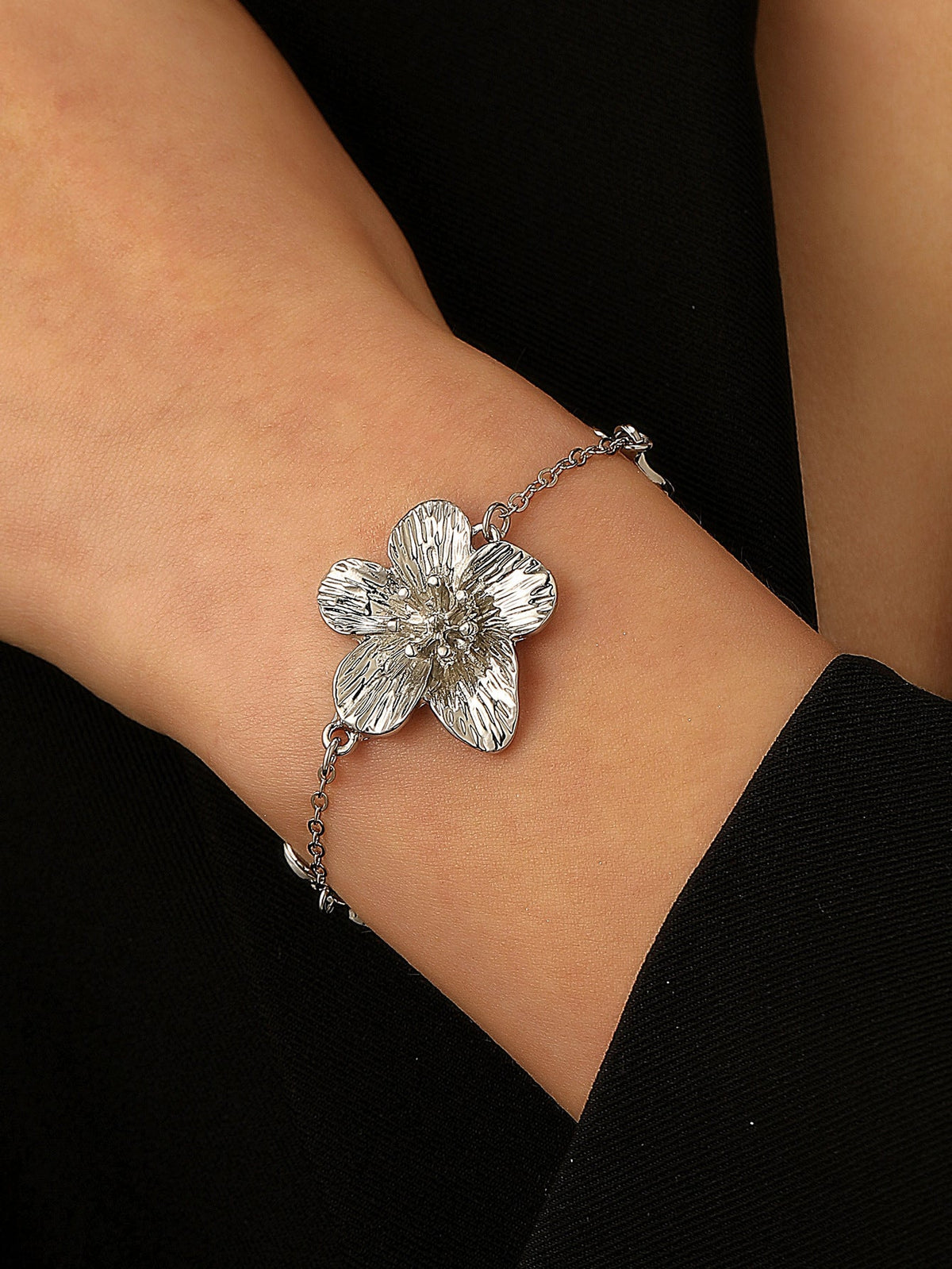 European And American Cross-Border Jewelry Pleated Texture Design Flower Earrings Necklace Bracelet Anklet Ring Bracelet Set For Women
