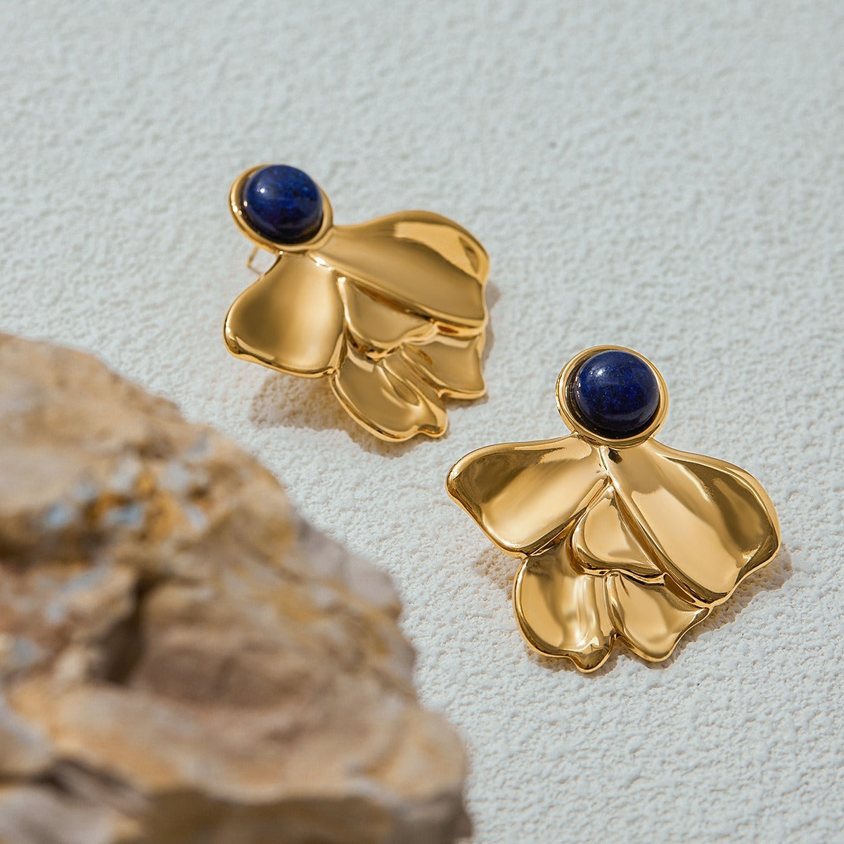 18K gold butterfly-shaped inlaid gemstone design trendy and personalized earrings