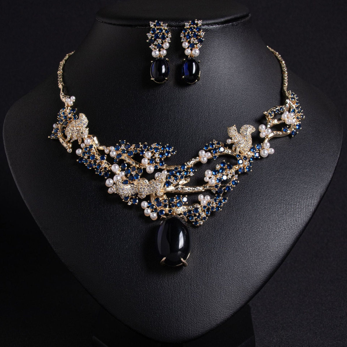 European And American Jewelry Elegant Luxury Short Collarbone Necklace Earrings Dinner Suit Women's Exaggerated Fashion High-end Accessories
