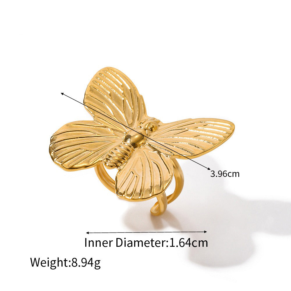 18K gold flower-shaped gemstone-set ring with exquisite design and dazzling