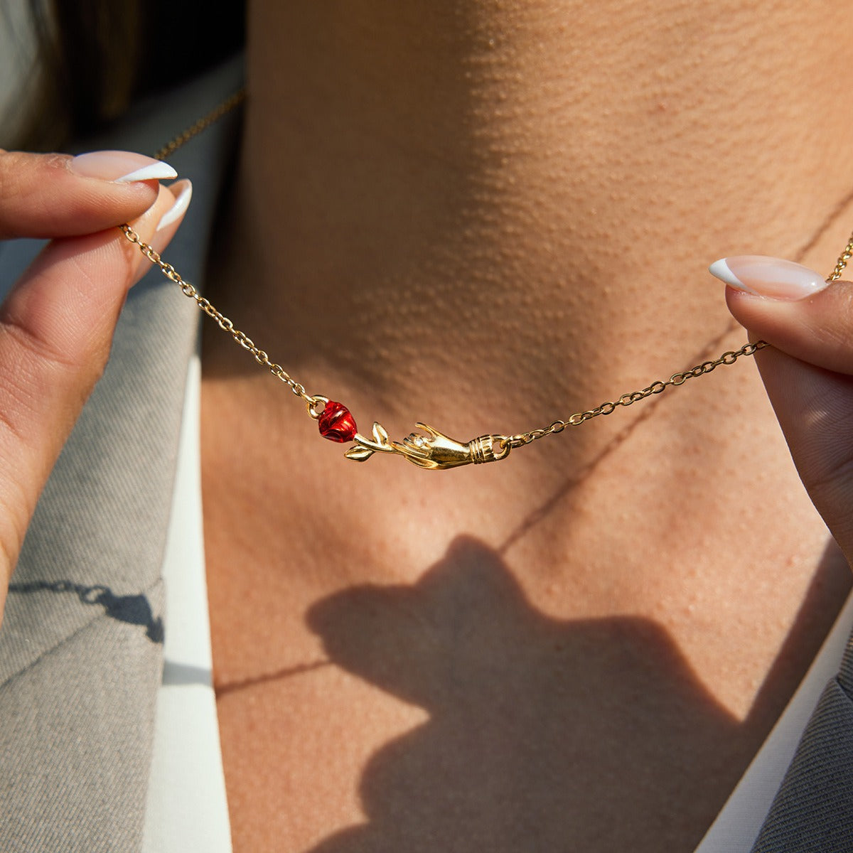 18K gold rose flower clavicle necklace