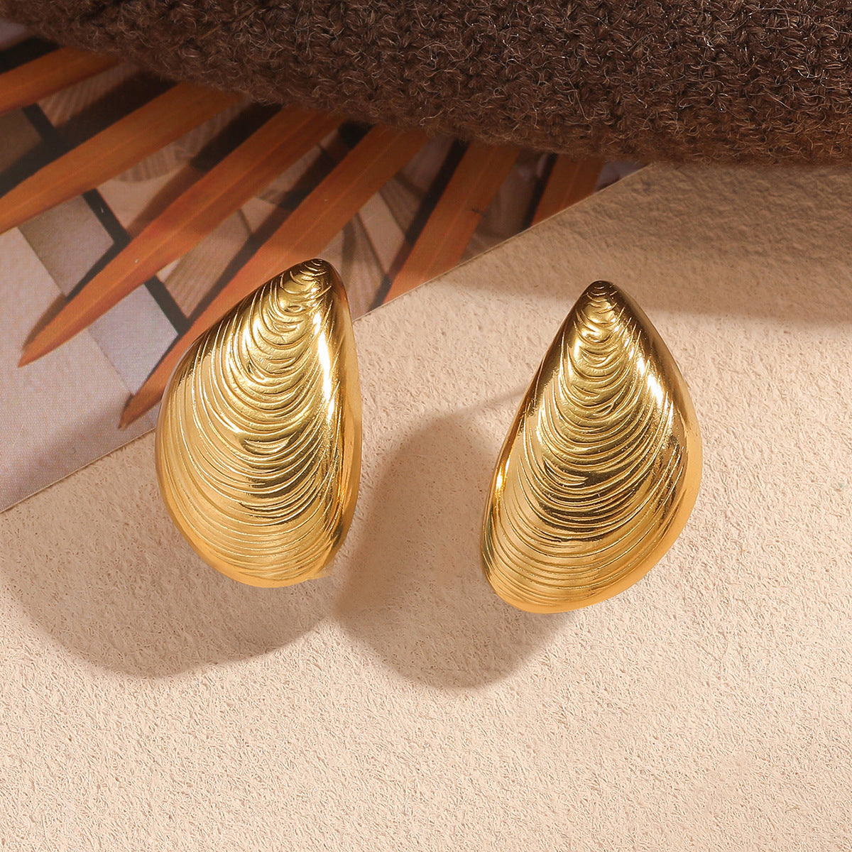 Stainless Steel Earrings With Geometric Pleats 18k Gold