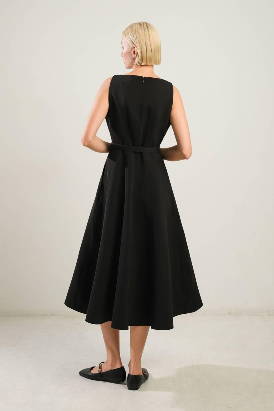 LIVING THE DREAM BLACK WOVEN MIDI DRESS