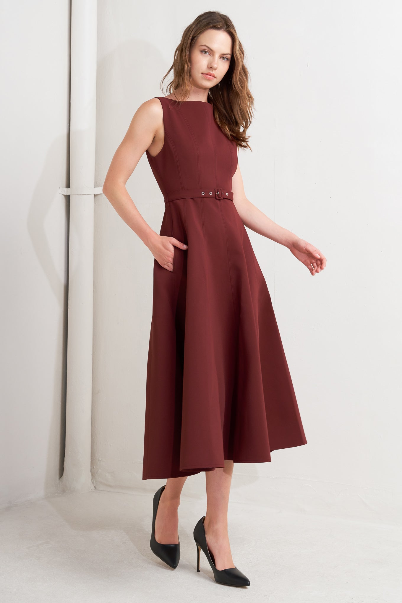 LIVING THE DREAM WINE WOVEN MIDI DRESS