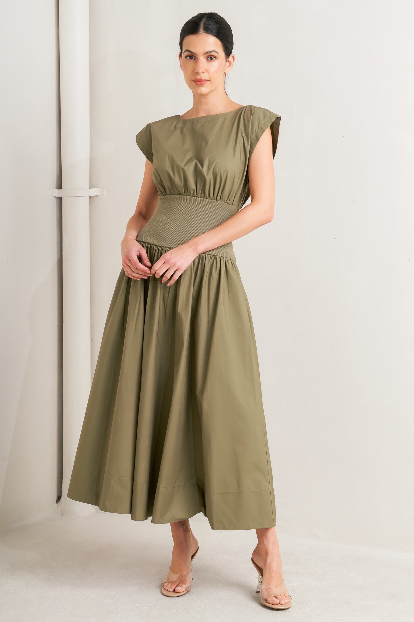 DREAMWEAVER ROMANTIC OLIVE WOVEN MIDI DRESS