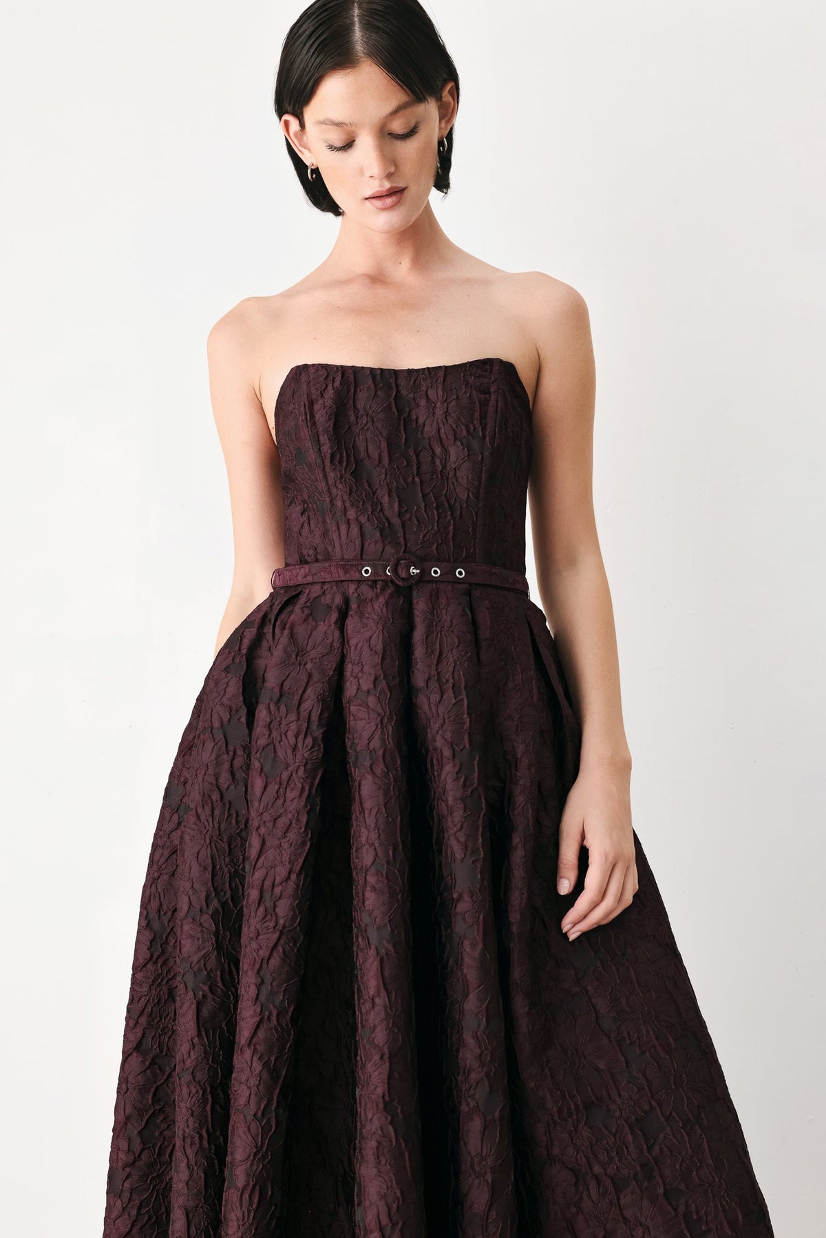 BURGUNDY COUTURE SWAY WOVEN MIDI DRESS