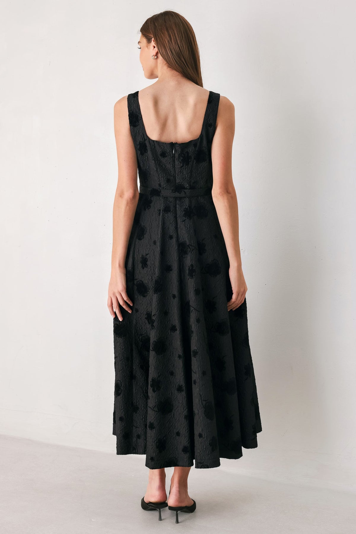 MIDNIGHT DRAMA BLACK STATEMENT MIDI DRESS
