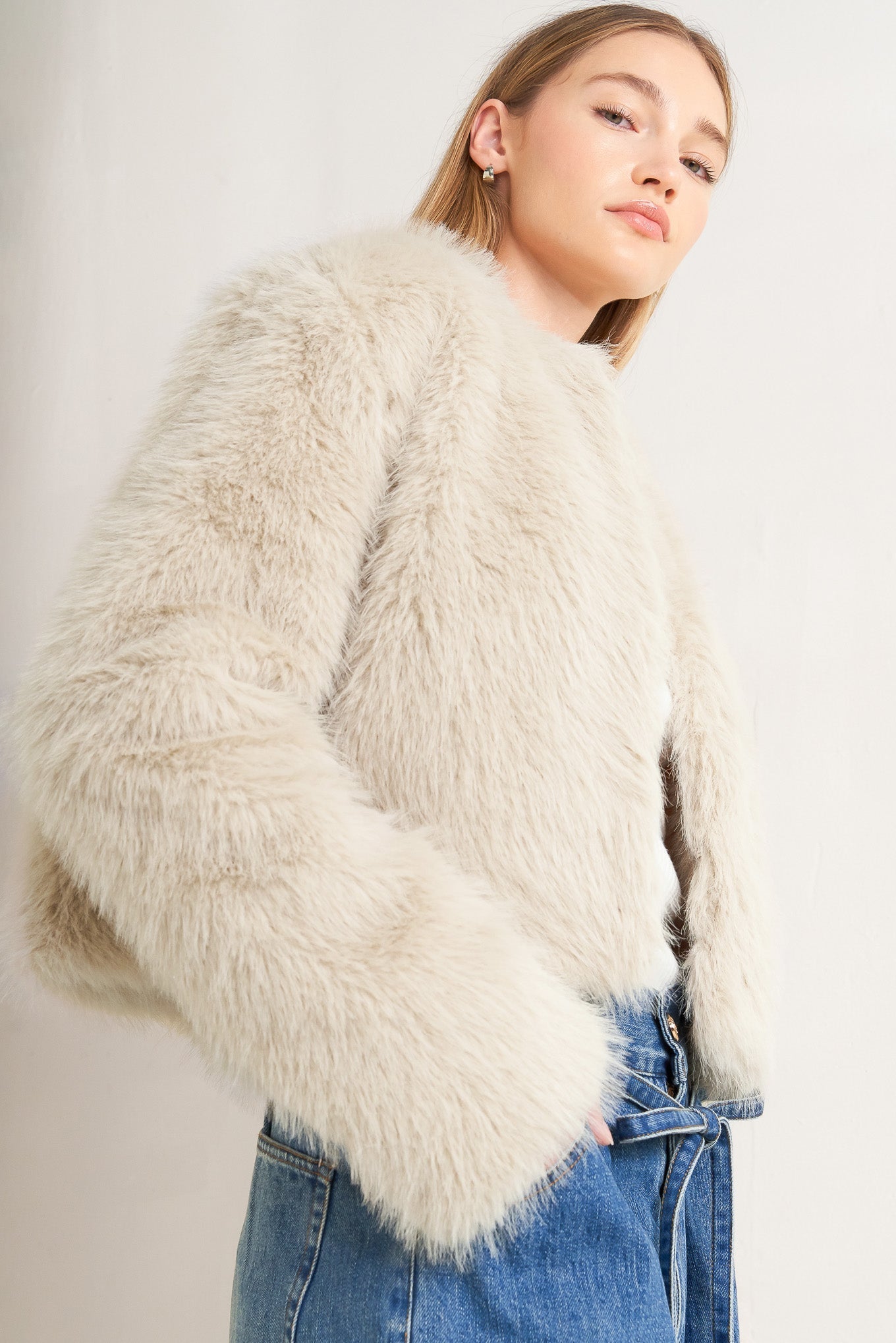 LONDON FLARE CREAM FAUX FUR CROP JACKET