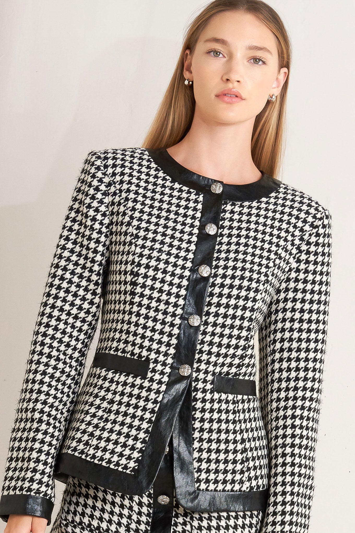 BOLD MONO TWEED JACKET