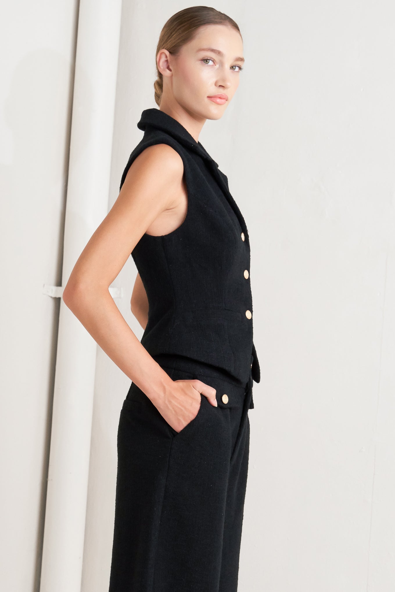 PRESTIGE VOLUME BLACK WOVEN VEST