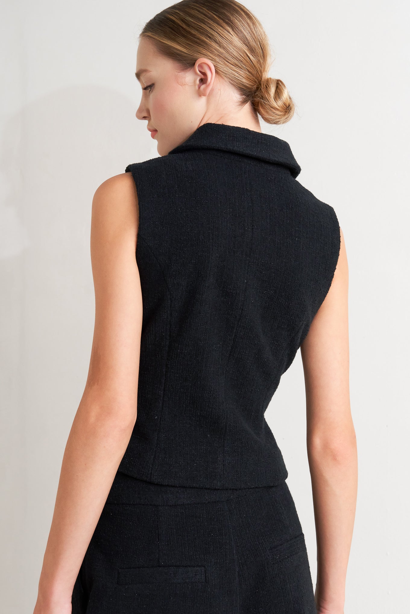 PRESTIGE VOLUME BLACK WOVEN VEST