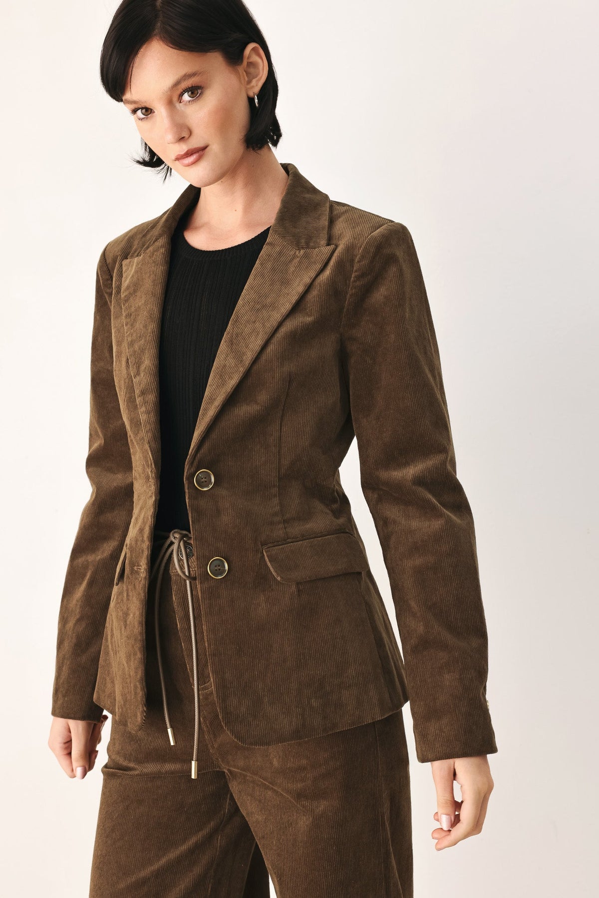 AUTUMN IN MANHATTAN CORDUROY BLAZER