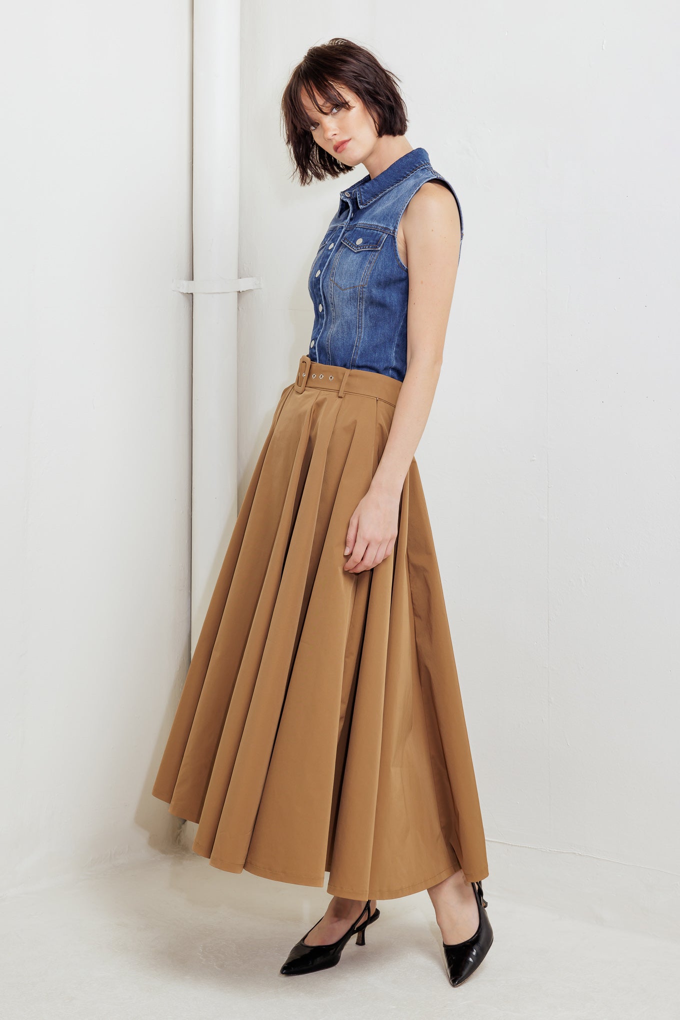 GOLDEN STILL CAMEL WOVEN FULL MIDI SKIRT