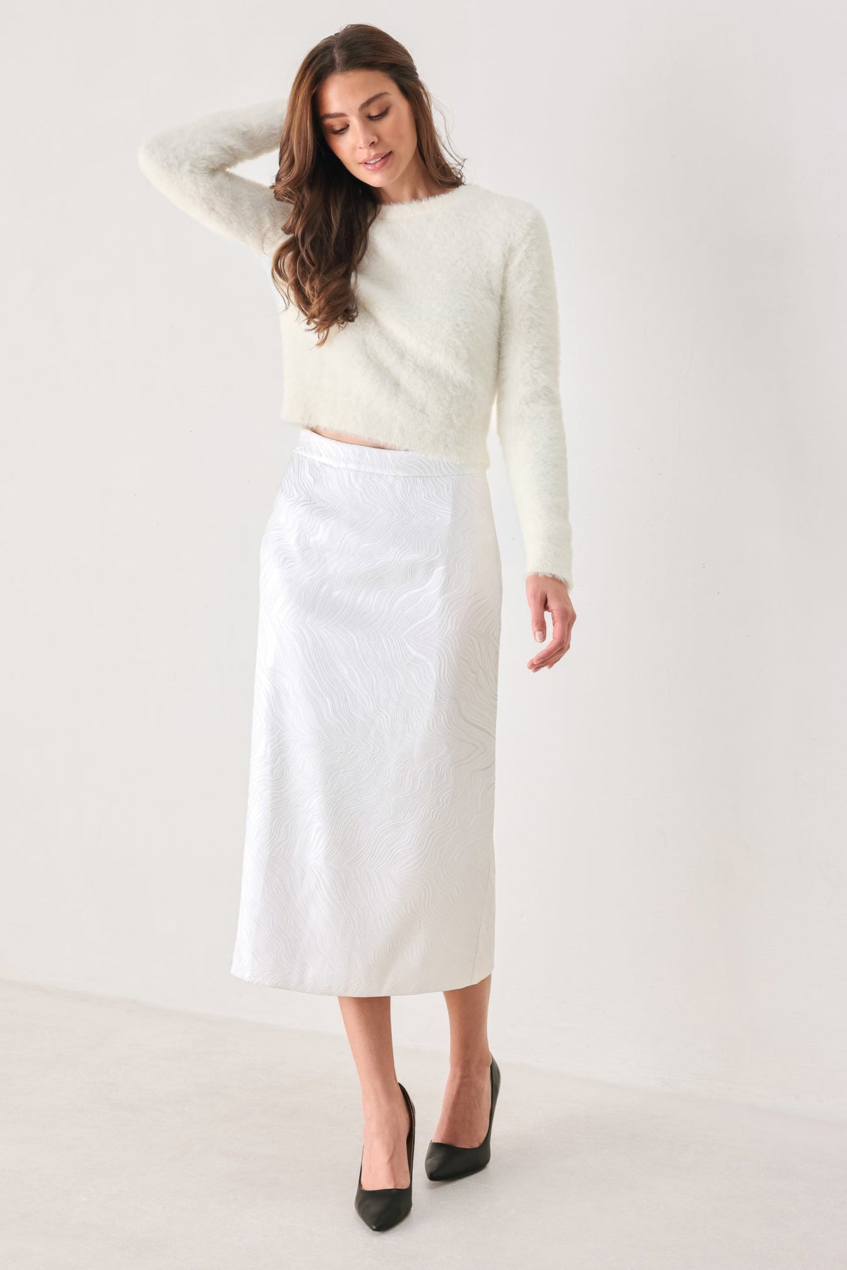 IVORY TEXTURE WHITE WOVEN PENCIL SKIRT