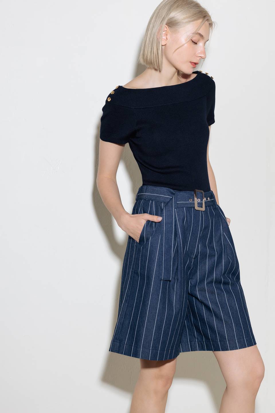 HOLD JOY IN INDIGO WOVEN PANTS